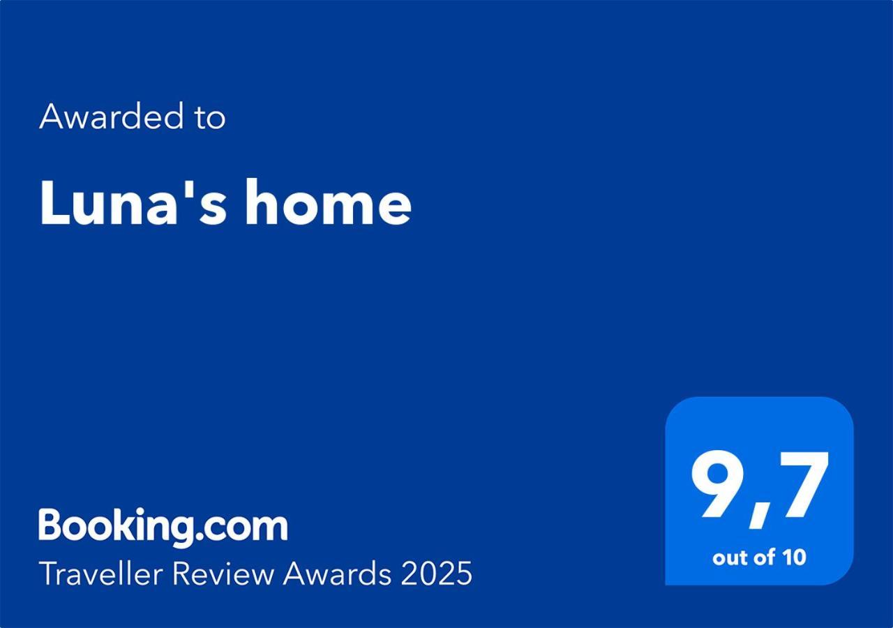Luna'S Home Катания Екстериор снимка